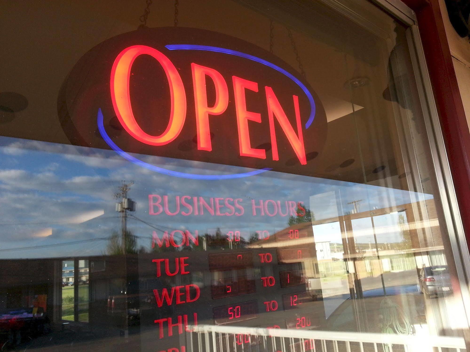 Traveller'S Inn Dawson Creek Esterno foto